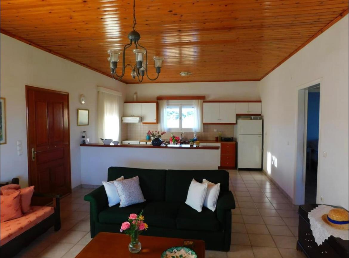 Nirvana Guest House Vasilítsion エクステリア 写真
